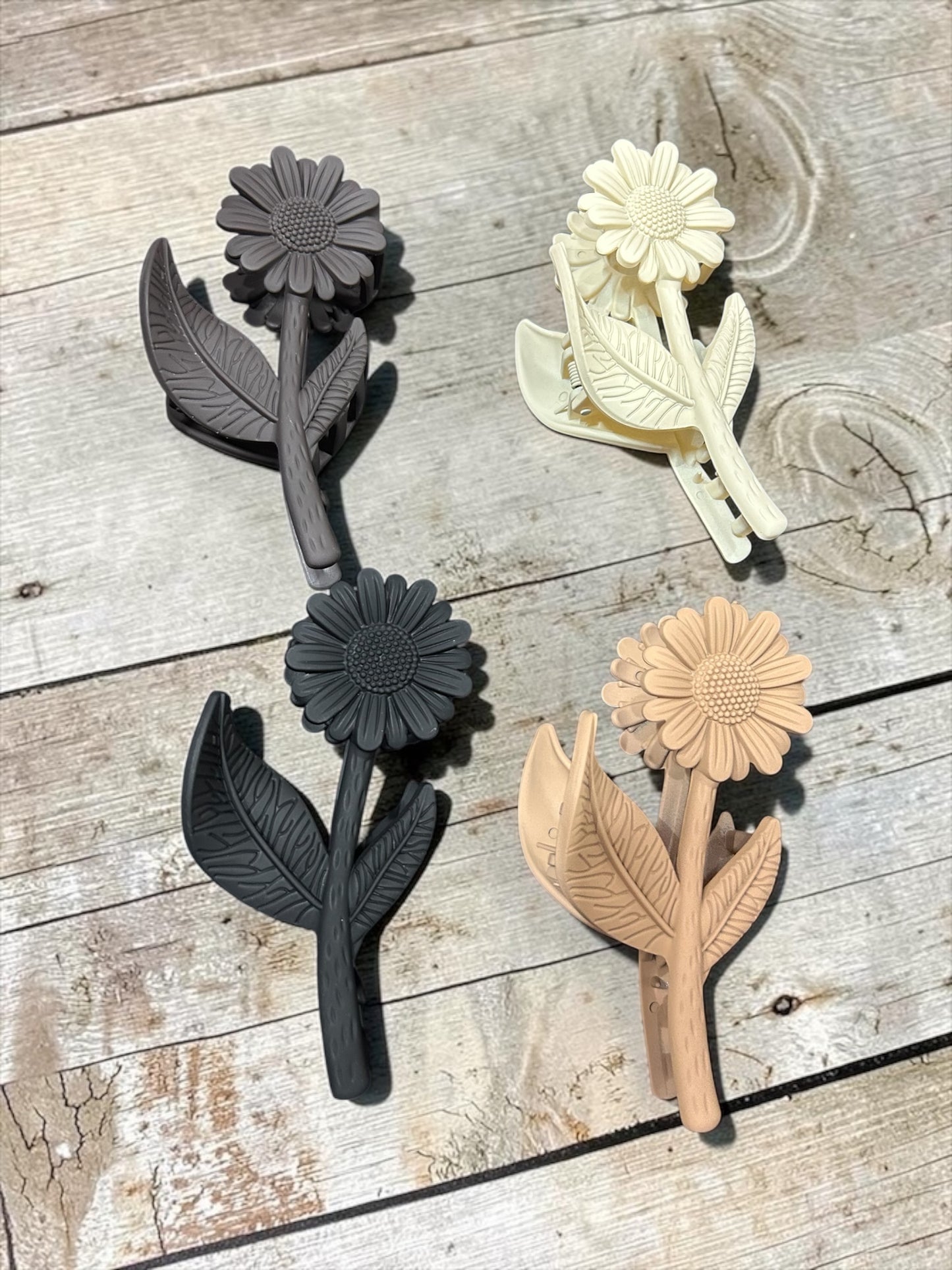 πΏ Korean Calla Lily Hair Claw Clip β Matte Floral Hair Clutcher for Women & Girls(pack of 12)