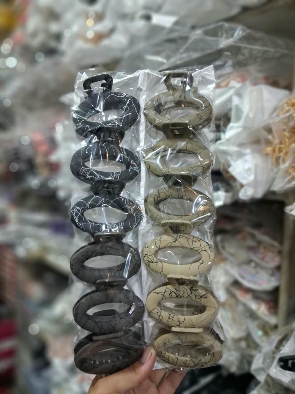 Korean clutcher (pack of 12)