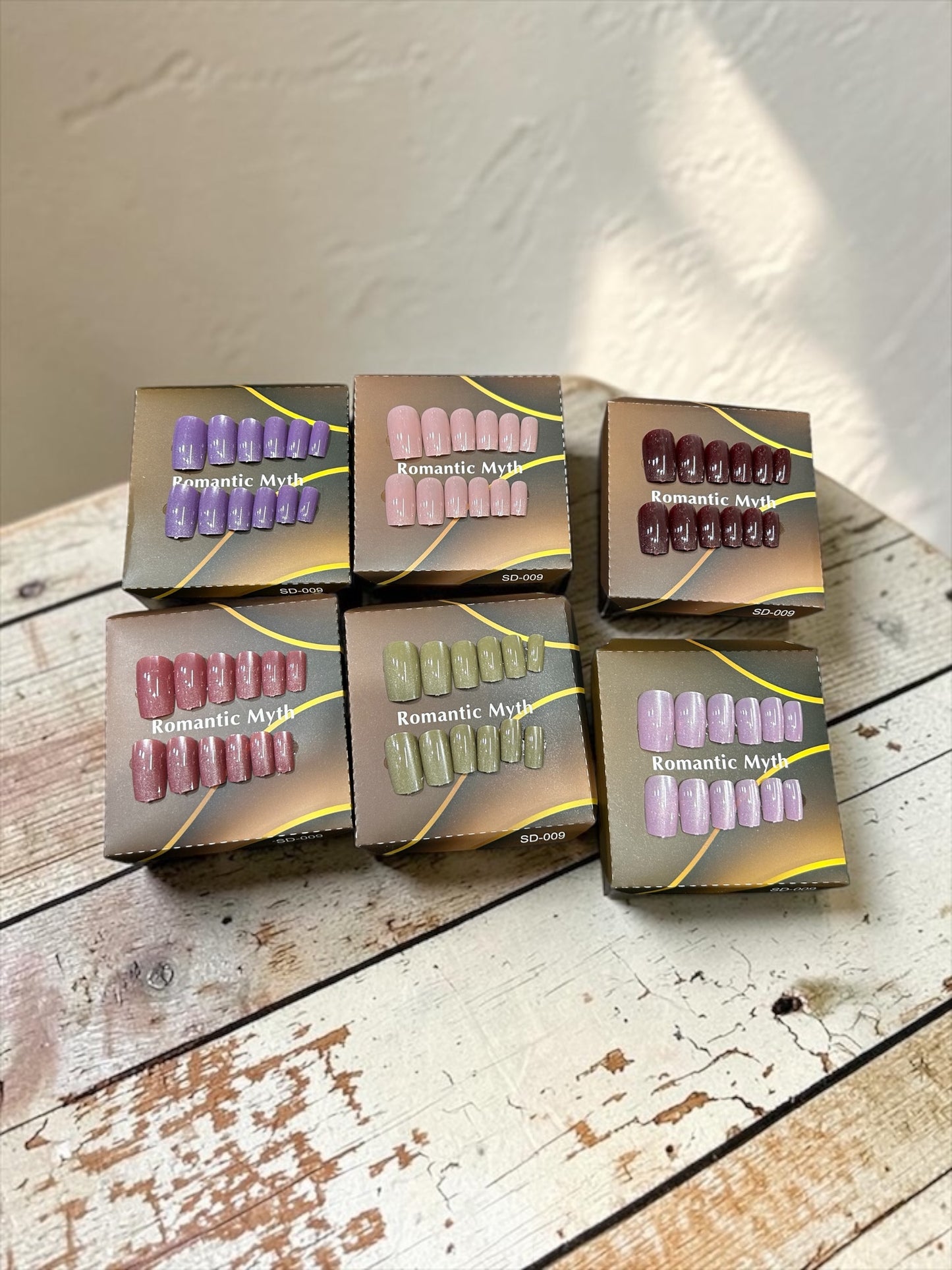 Luxury Press On Nails Set | Glossy Almond Shape Fake Nails | Reusable Korean Style Nail Tips for Girls(pack of 12 sets)