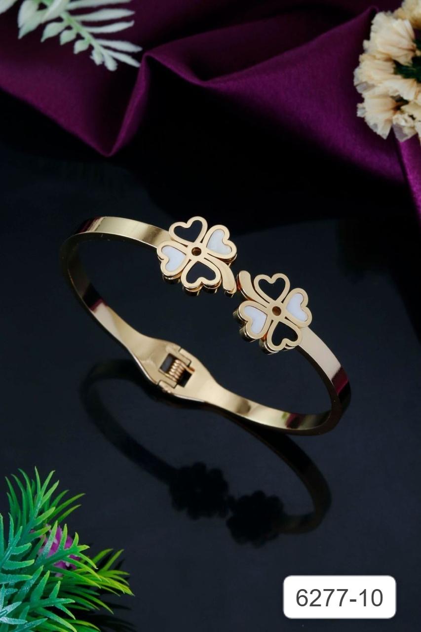 Anti tarnish bracelet for women’s and girls (pack of 3)