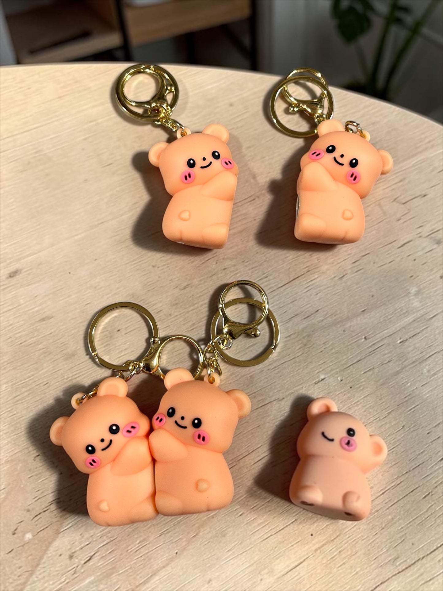 Cute Piggy magnetic keychainβ Kawaii Cartoon Bear Style Soft Rubber Keyring for Bags, Keys & Gifts( pack of 6)
