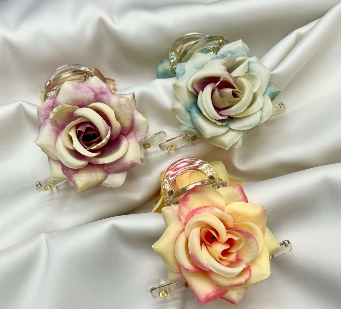 Korean flower clutcher ( pack of 12)