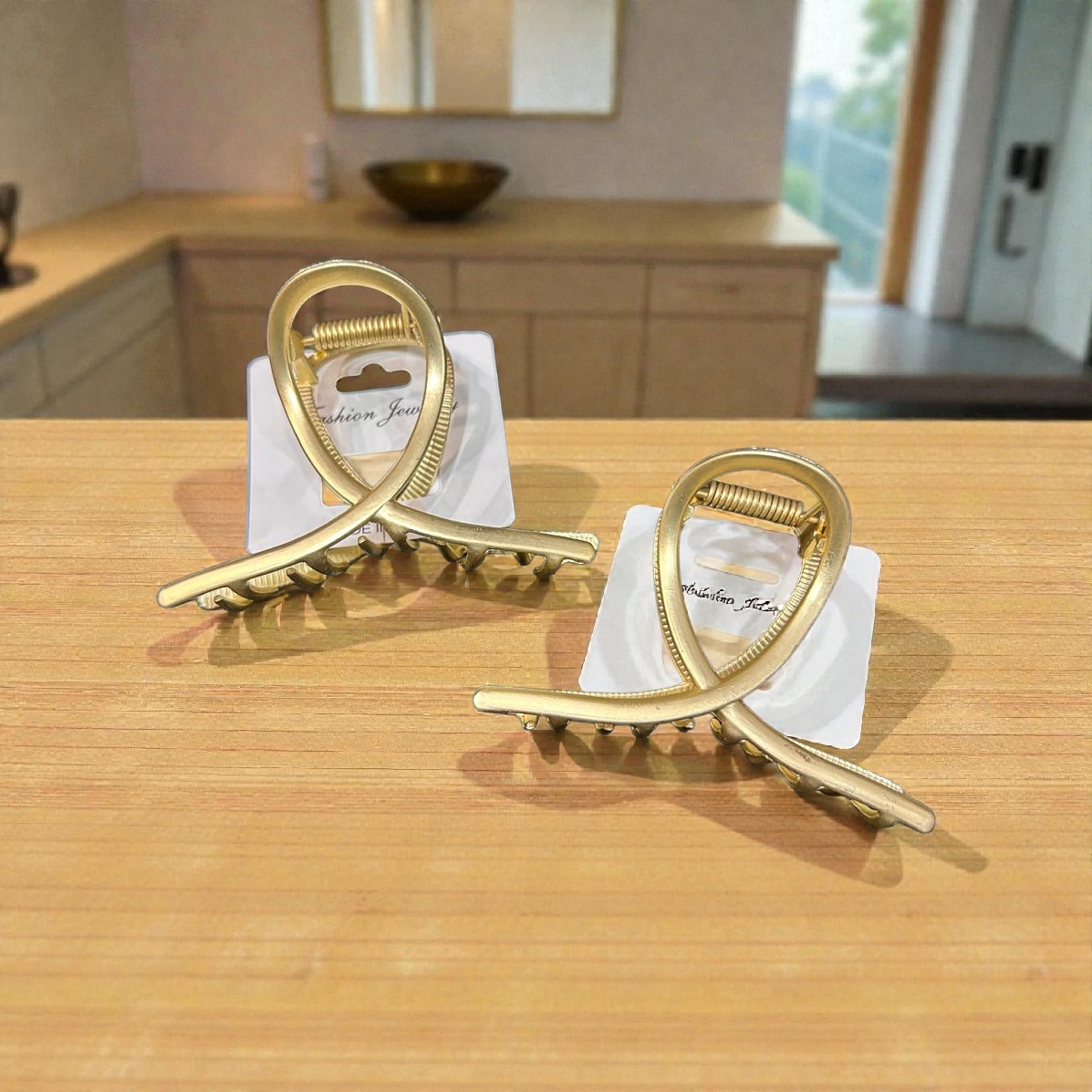 Cartier waterproof metal clutcher( pack of 12)