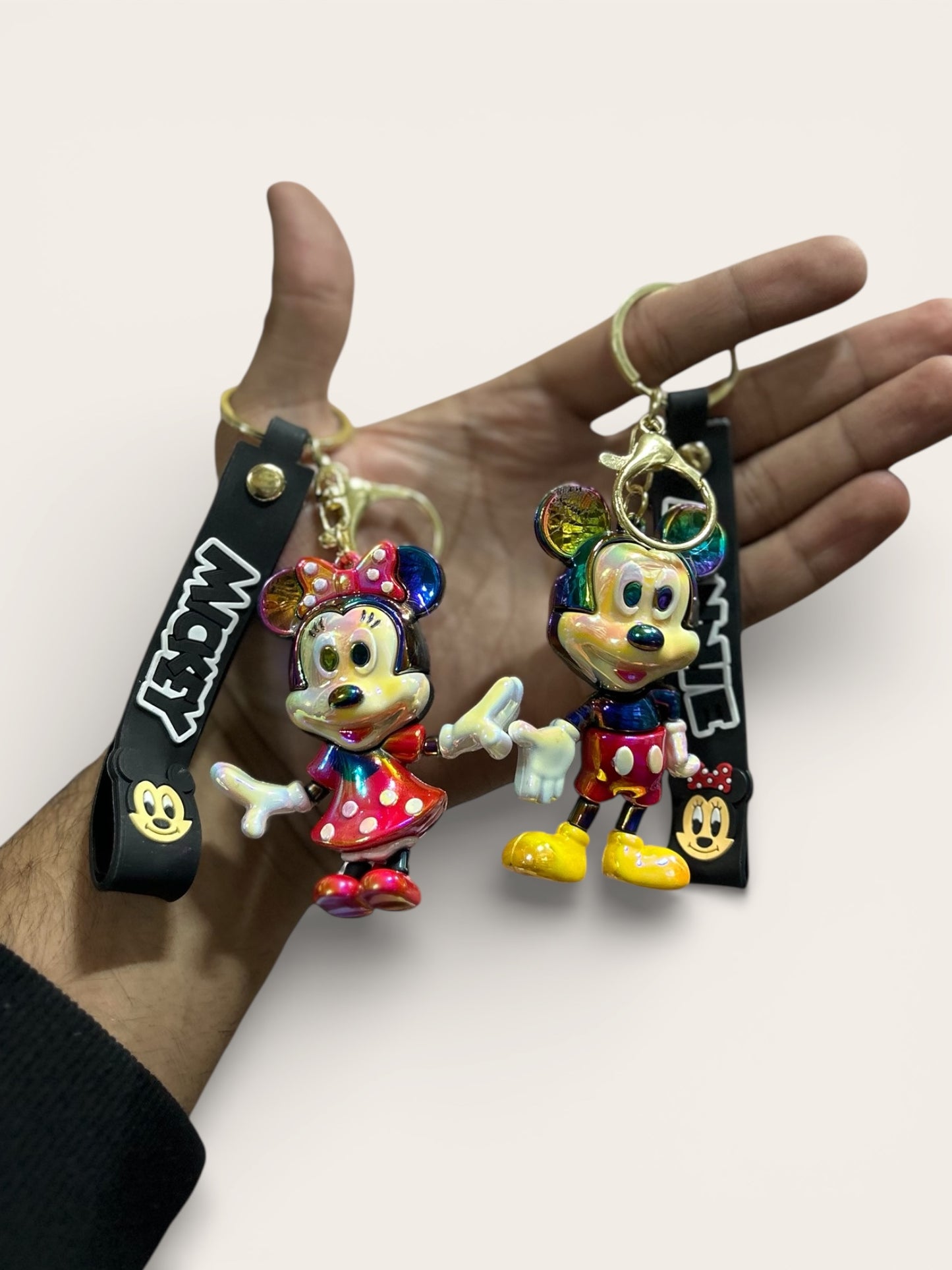 Cute Cartoon Couple Keychain – Glossy Finish Character Keyring with Strap ( pack of 12)