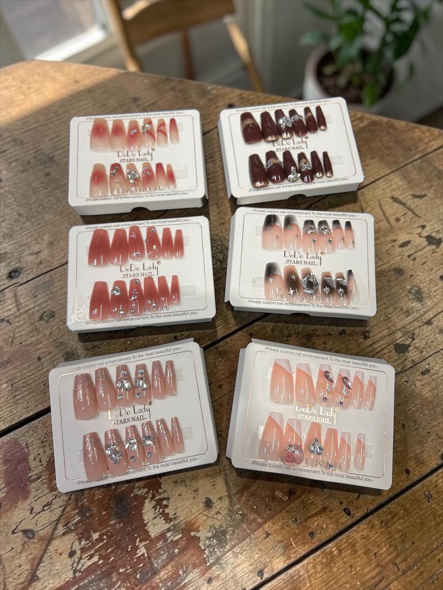 DoDo Lady Luxury Rhinestone Press-On Nails | Bridal Designer Nail Art | Premium Reusable Nails ( pack of 12 sets)