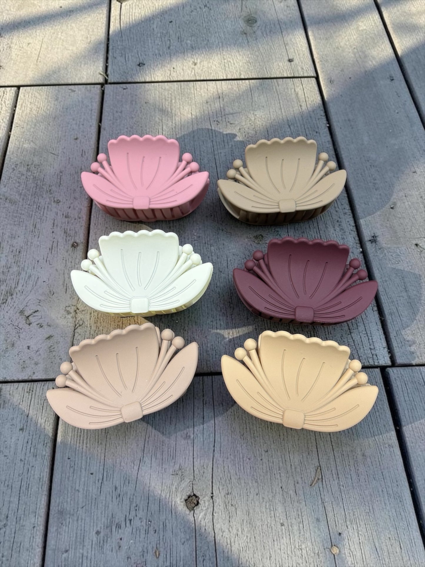 Minimal Flower Matte Claw Clips – Elegant Pastel Hair Accessories(pack of 12)9cm