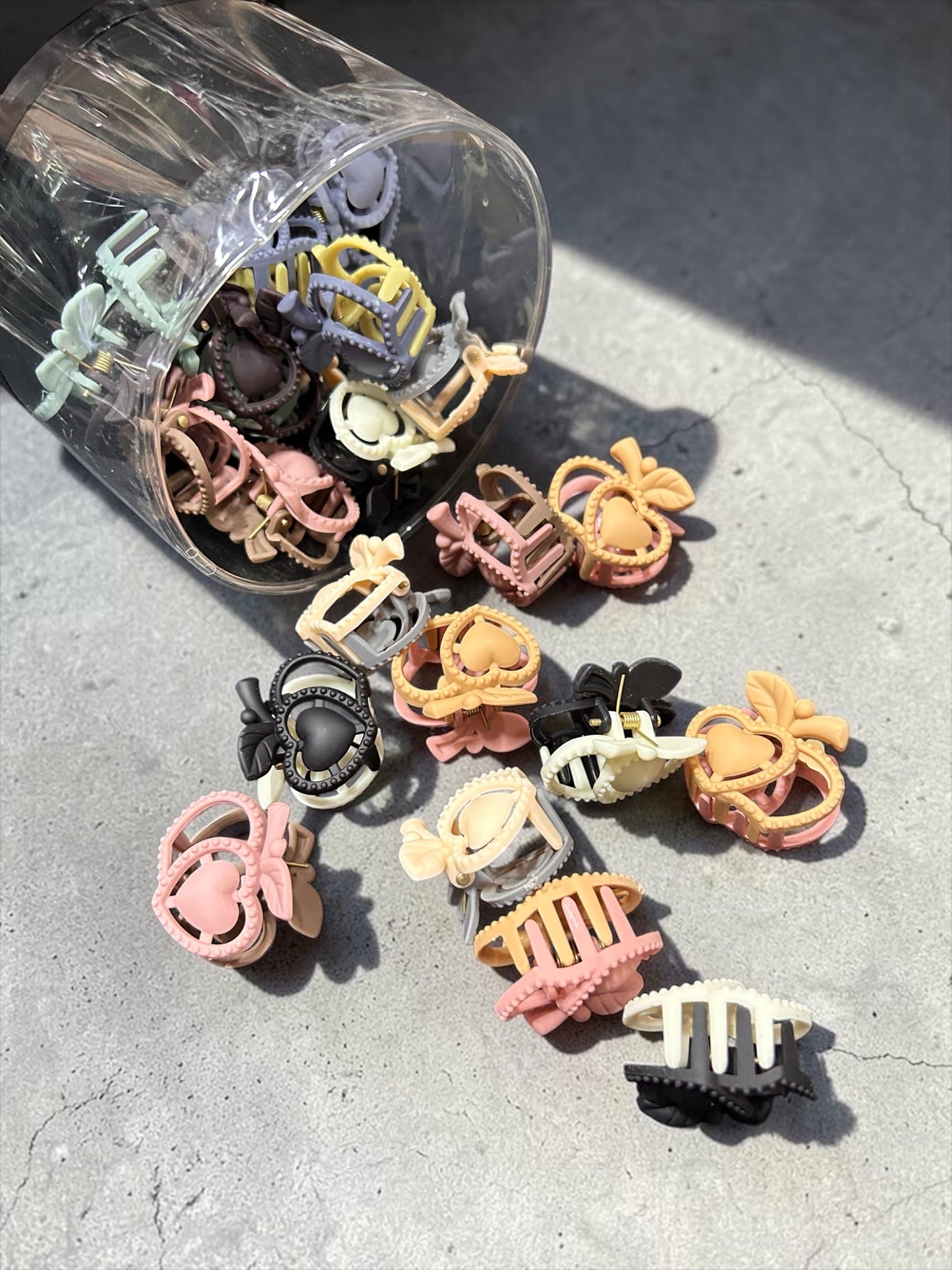 Korean jar claw clip(pack of 24 piece)