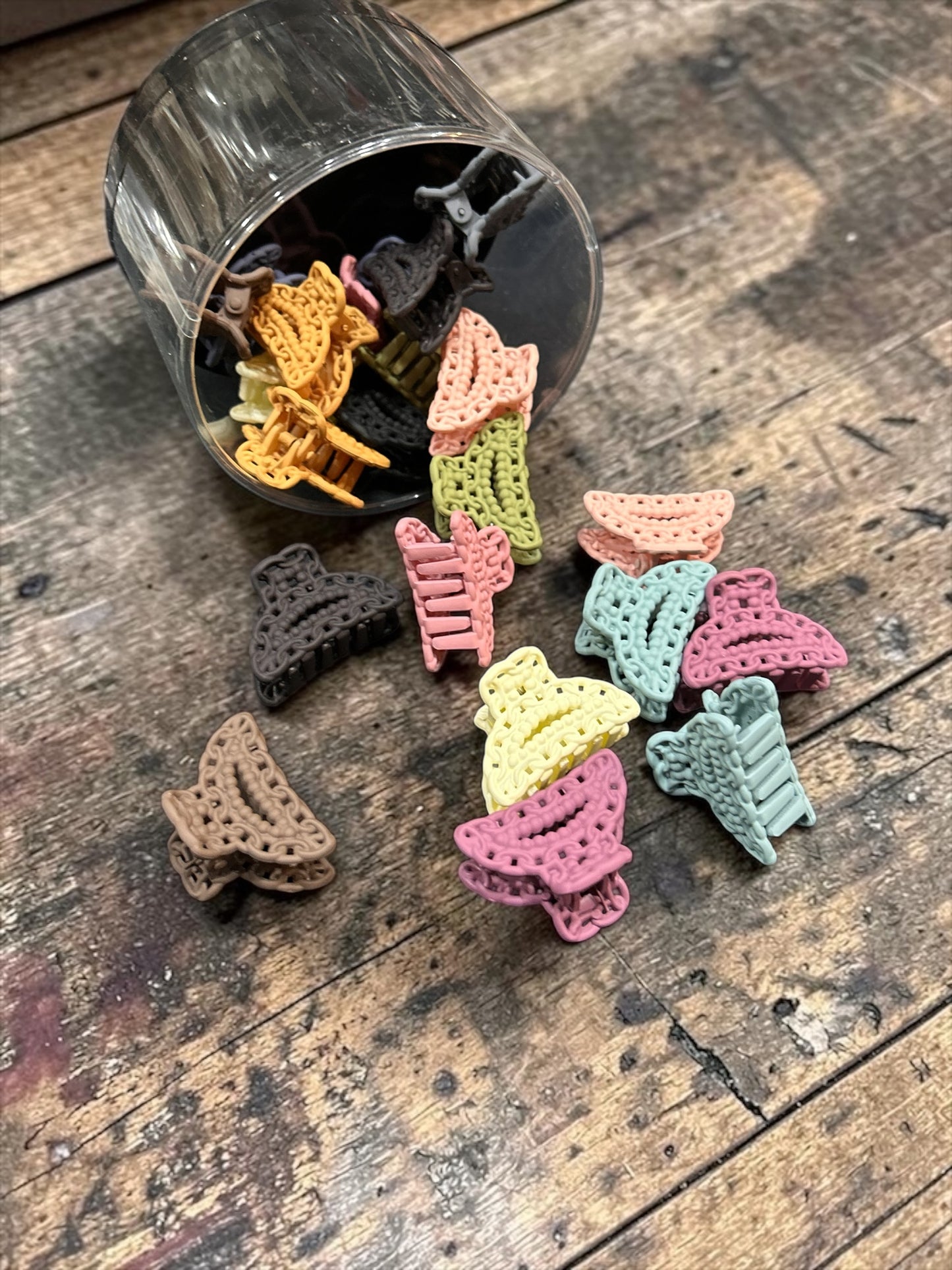 Korean Chain Design Mini Claw Clips Jar Set | Pastel Hair Clutcher Collection(pack of 24)