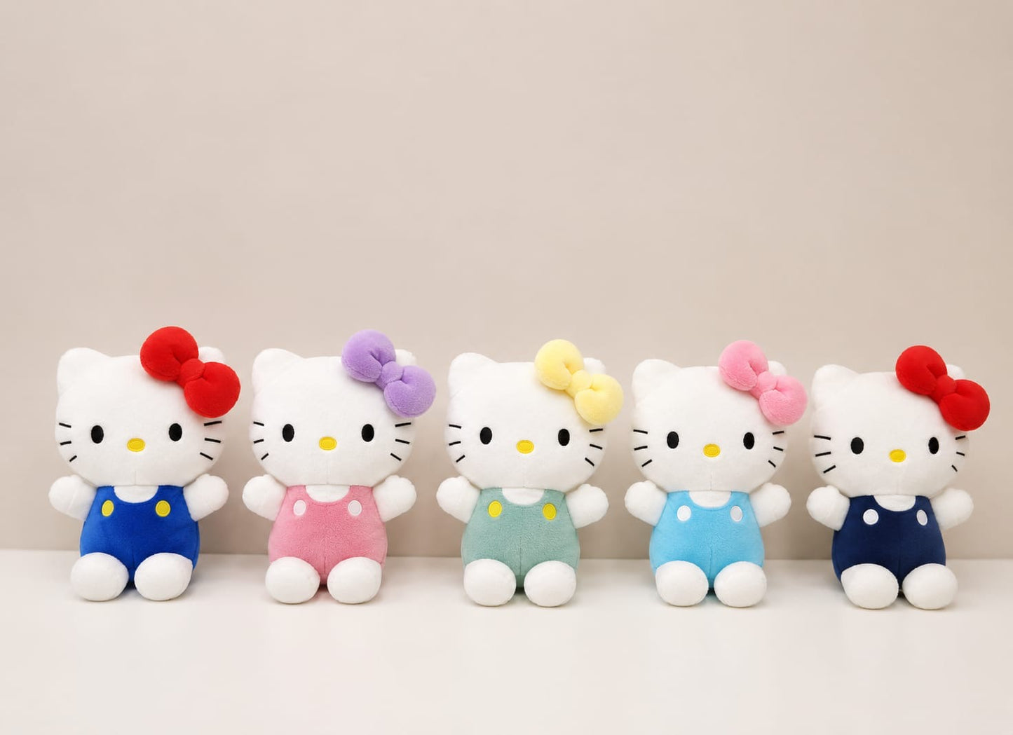 Plushies soft toy keychain (pack of 6)