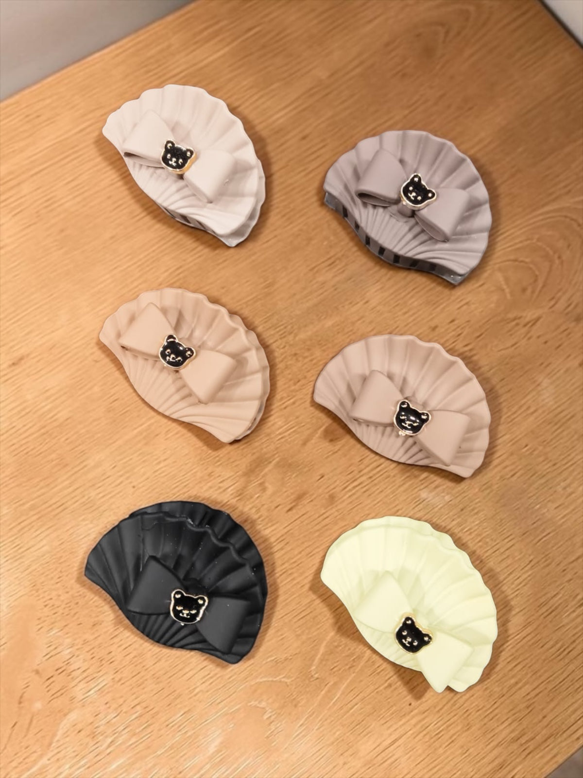 Premium Korean clutcher (pack of 12)