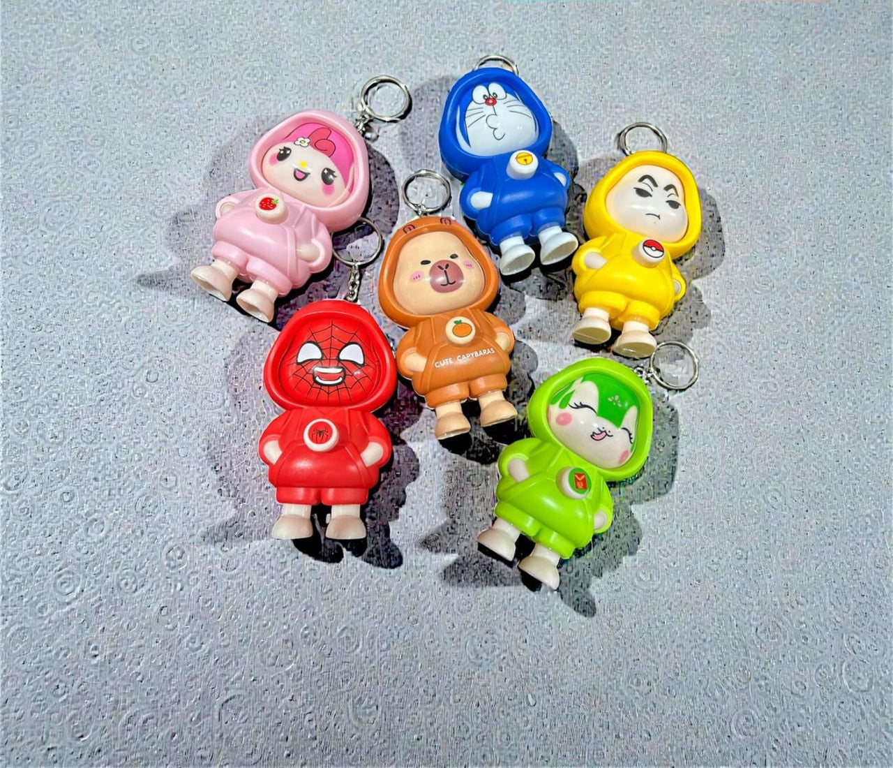 Face changing keychain mix design pack ( pack of 24) big size