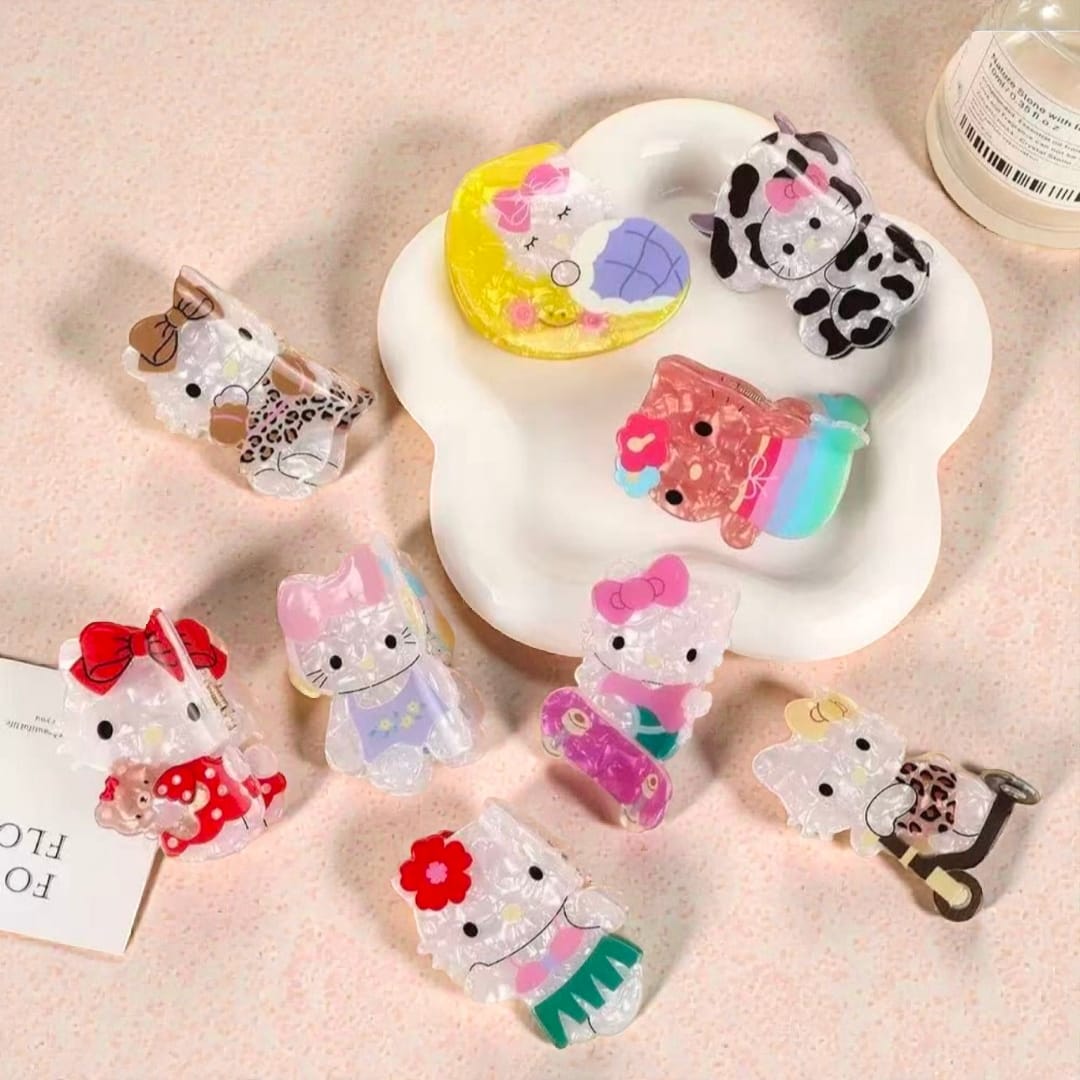 Acrylic clutchers premium quality ( pack of 12)