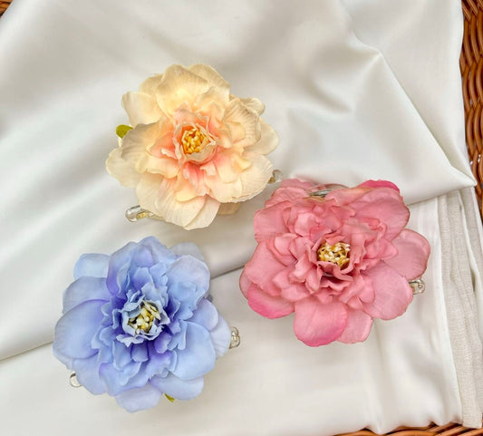 Korean flower clutcher ( pack of 12)